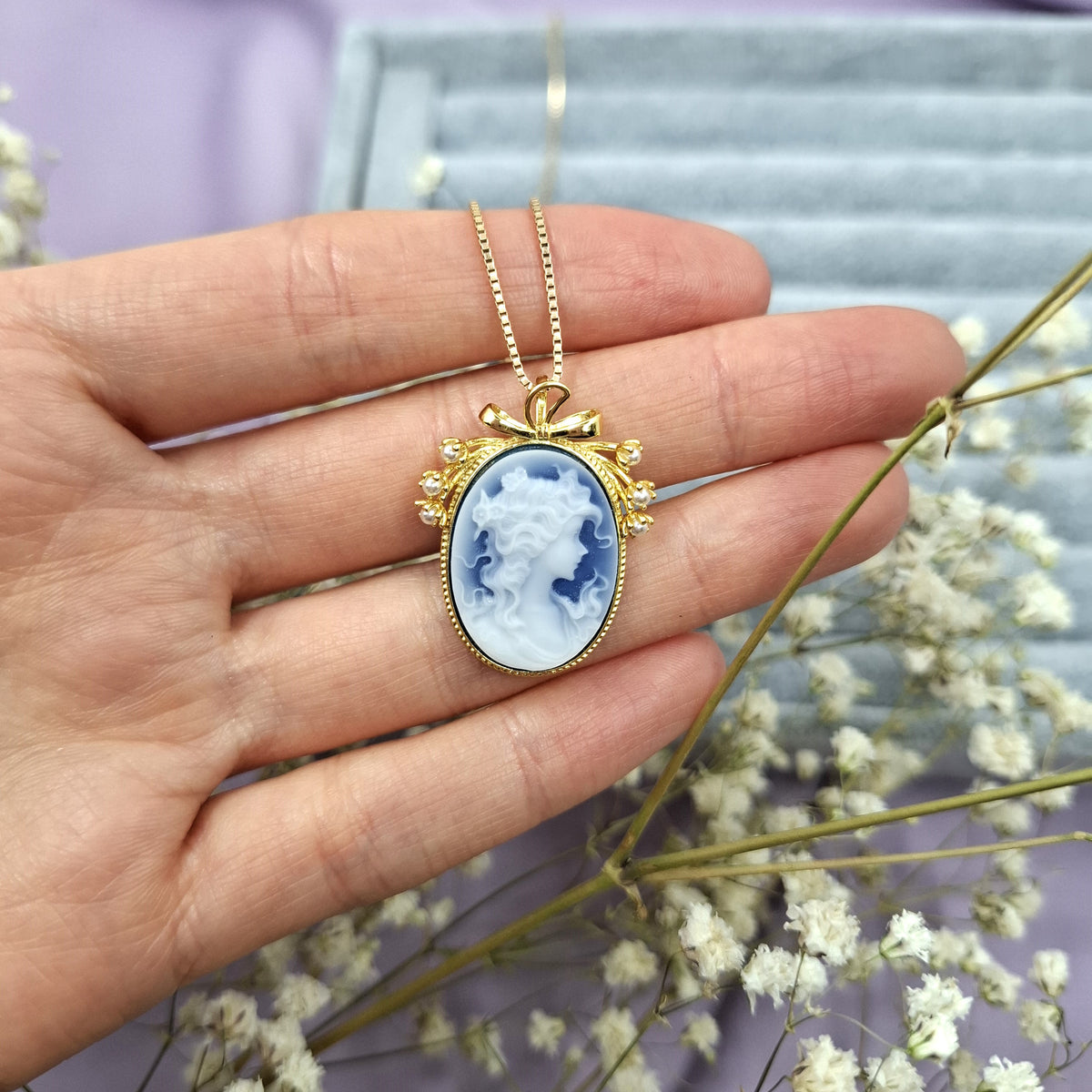 Engraved Agate Pendant