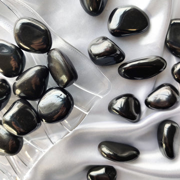 Hematite - power, protection and strong grounding