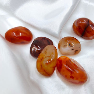 Carnelian – energy, courage, and the power to act