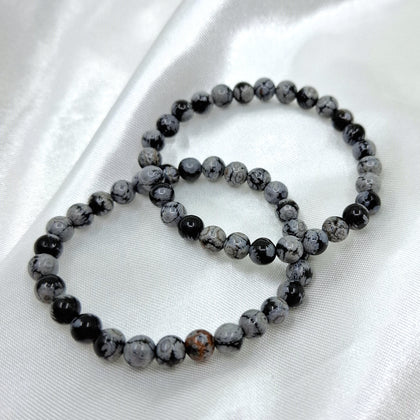 Schneeflockenobsidian-Perlenarmband, 6 mm